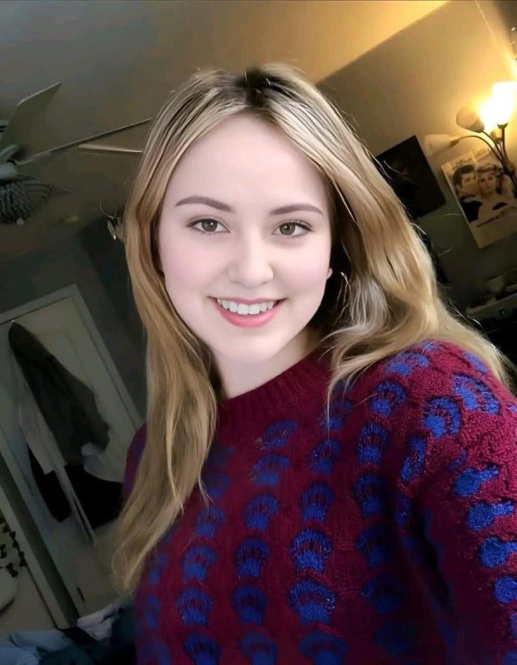 Lily Rosewood tweet media