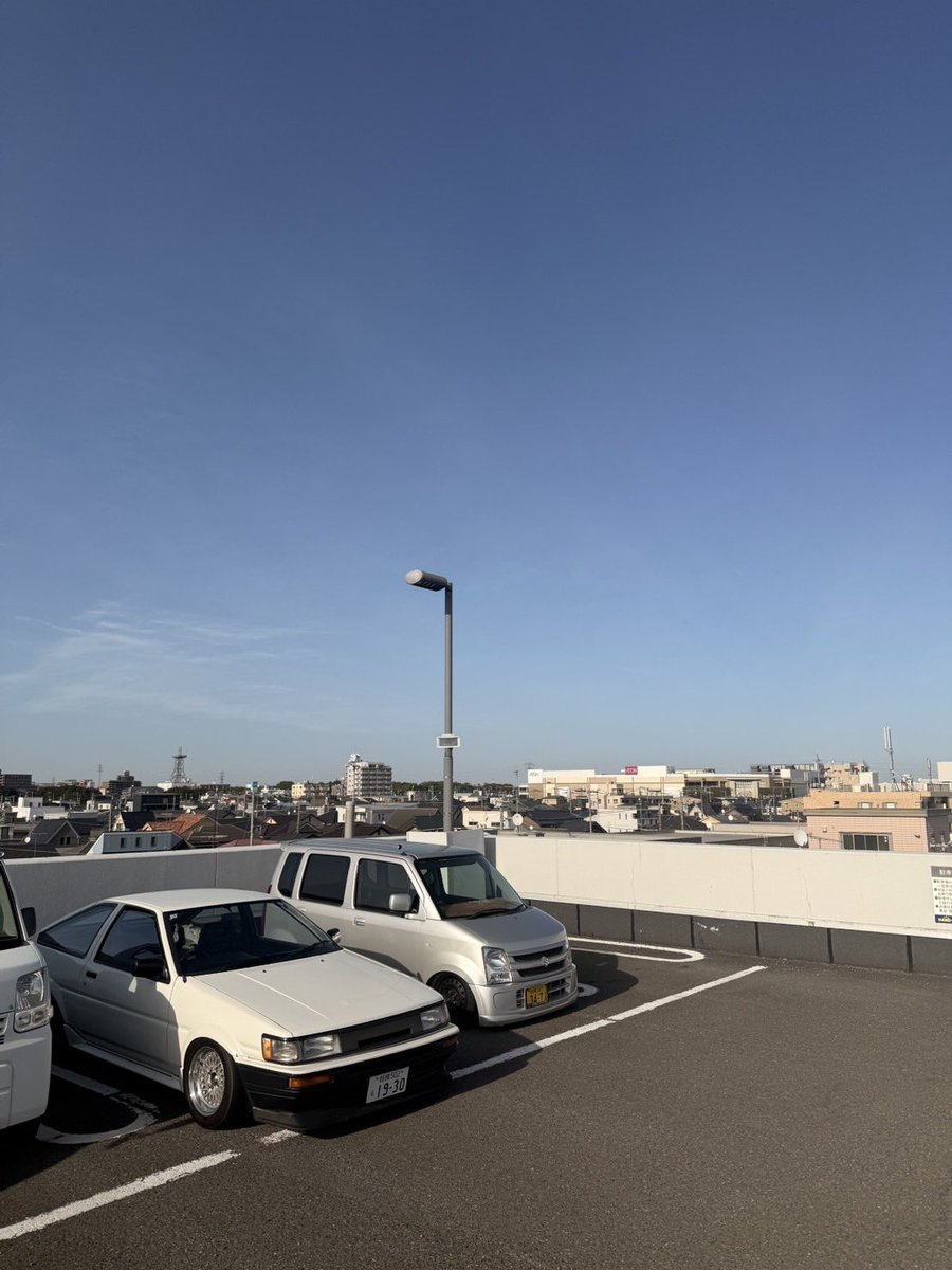 kobaja4's tweet photo. 昨日山走ってハッキリ分かった
トゥデイの方が絶対速い笑 https://t.co/spfEzBWOEw
