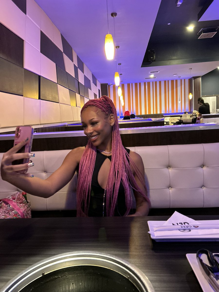 𝒫𝒾𝓃𝓀𝓎 ✩ 𝐅𝐈𝐍𝐃𝐎𝐌 (May 2nd 🎂) tweet media