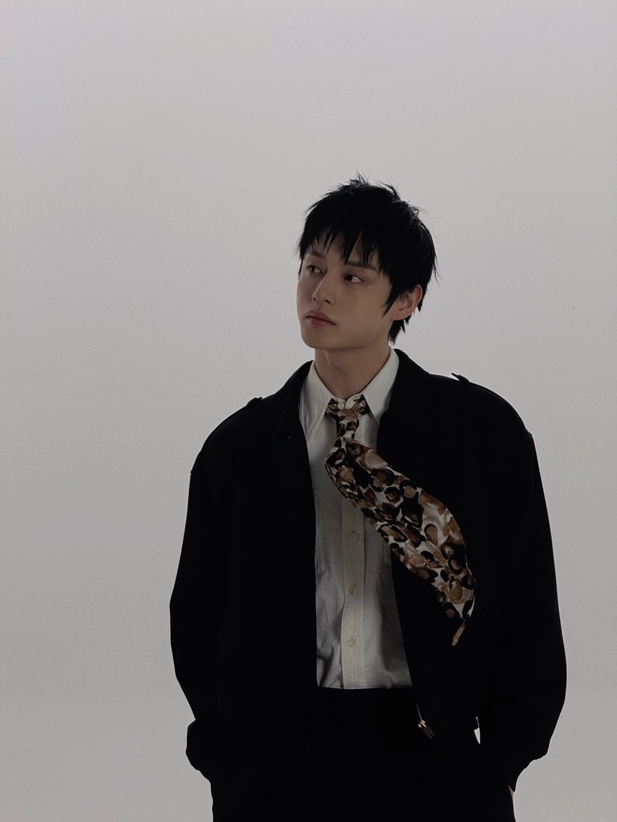 잡초 tweet media