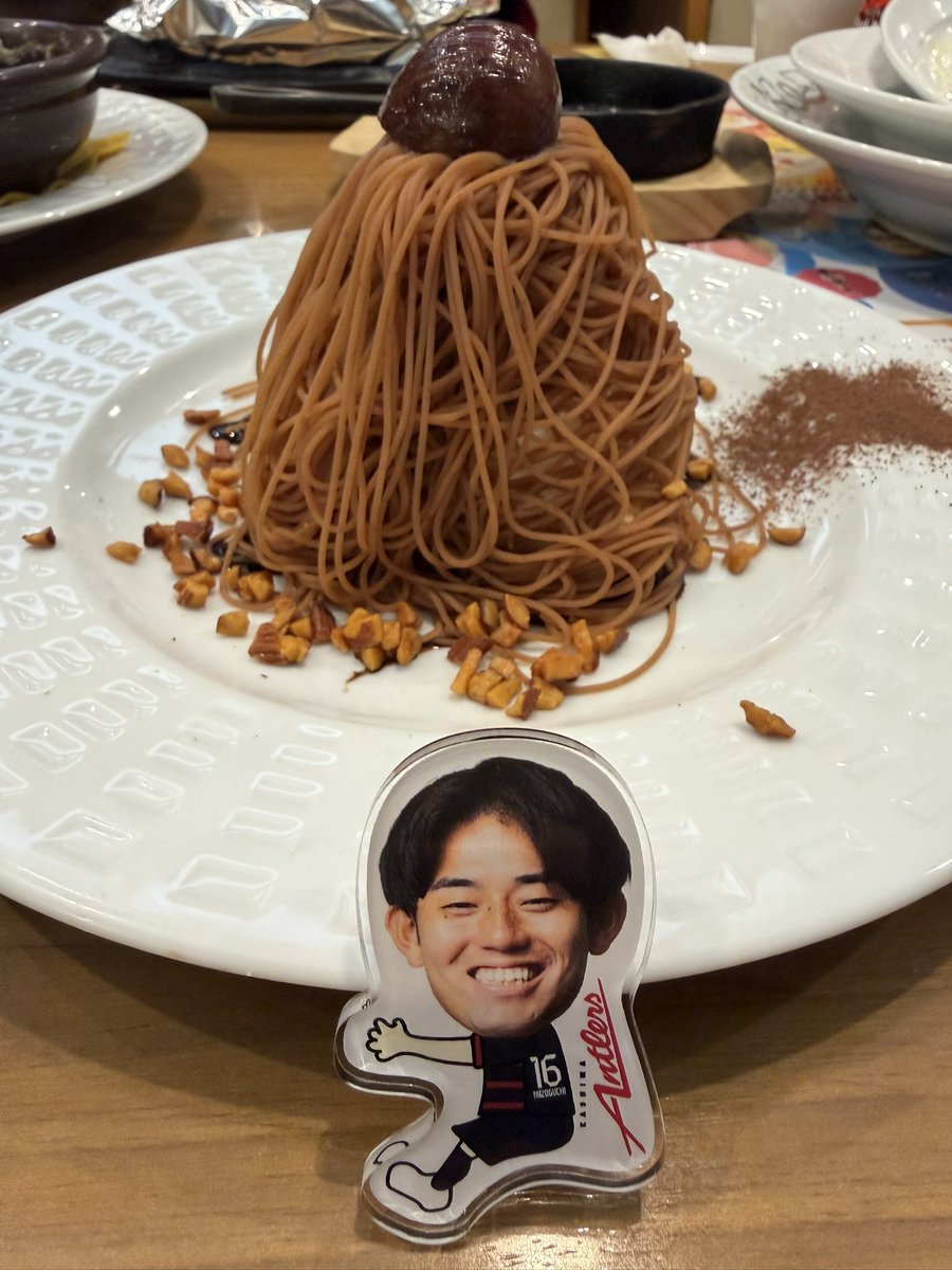 もも tweet media