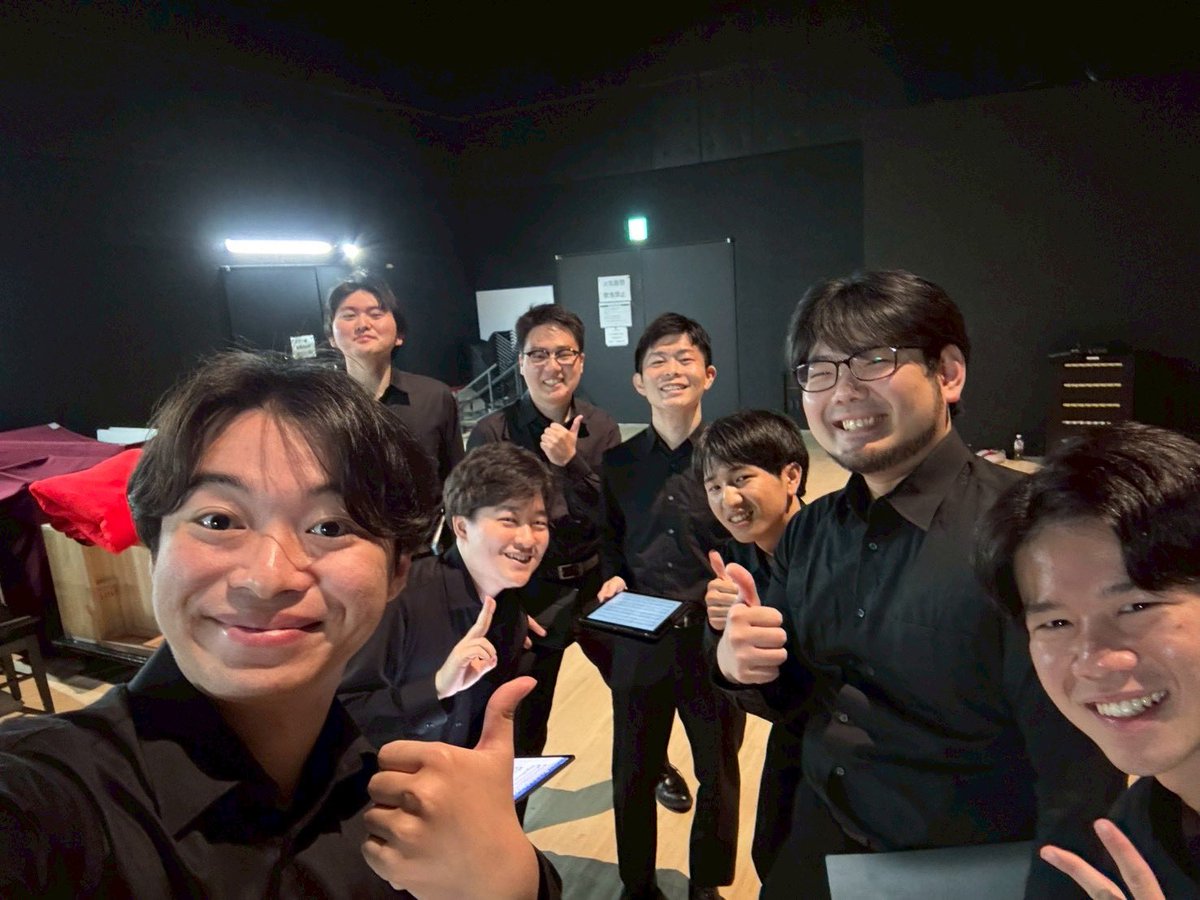 Ensemble_Festum's tweet photo. 埼玉県で行われた男声合唱フェスティバルに参加してきました！💪
講習会では仲光先生の下バーバーショップを学び、今日は全国の男声合唱から沢山の刺激を受けました🔥
とてつもなくアツい二日間に参加させていただけたことを光栄に思います✨
関わっていただいた皆様、本当にありがとうございました！ https://t.co/xlOqWtCXv0