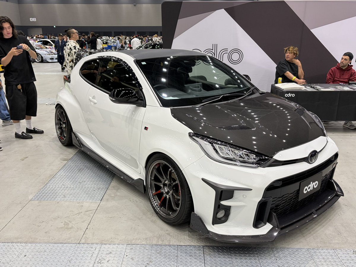 velvel94197625's tweet photo. ポートメッセ名古屋
　「WEKFEST」
お目当てはSUNYARDさんの新デモカー
「adro GRyaris」
 展示車両はプロトタイプだそうで、販売する時はもう少し改良されるそう。

　プロトタイプの完成度じゃない様な💦

　ショップの方とお話できとても楽しかったです！　

#gryaris 
#sunyard 
#adro 
#wekfest https://t.co/bBQWTqE3LT