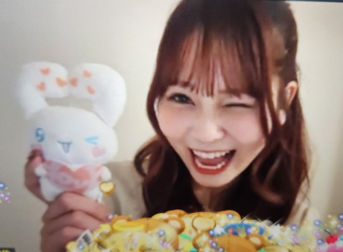 da_li_r's tweet photo. 花菜ちゃんとシナモンによる「へっ」 https://t.co/CSDCu7UNmO