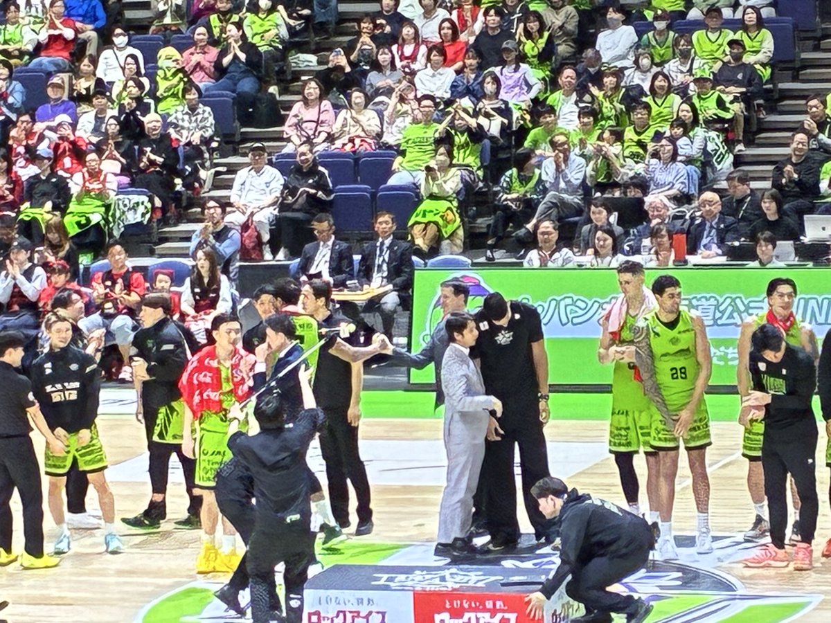 お酒と音楽と美味しいモノと筋トレとか色々 tweet media