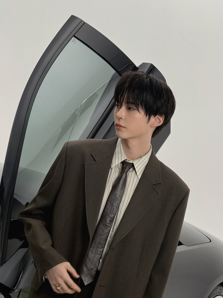 SUNG HANBIN GLOBAL tweet media