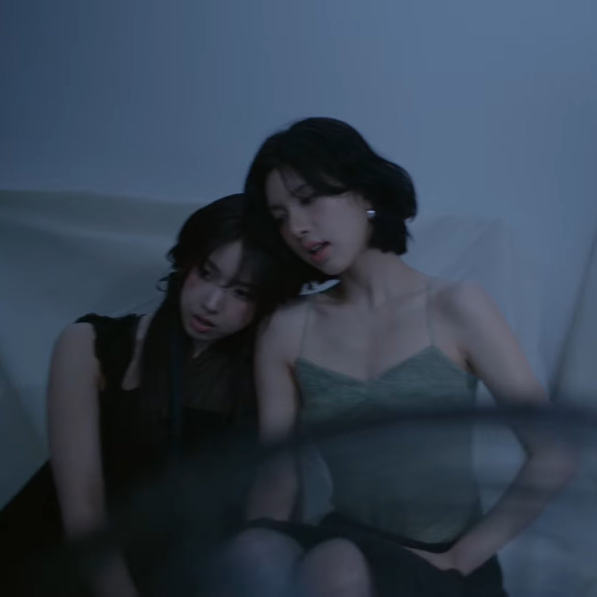 kkuraluvr_'s tweet photo. Bae Jinsol? https://t.co/X8nKZpIGYg
