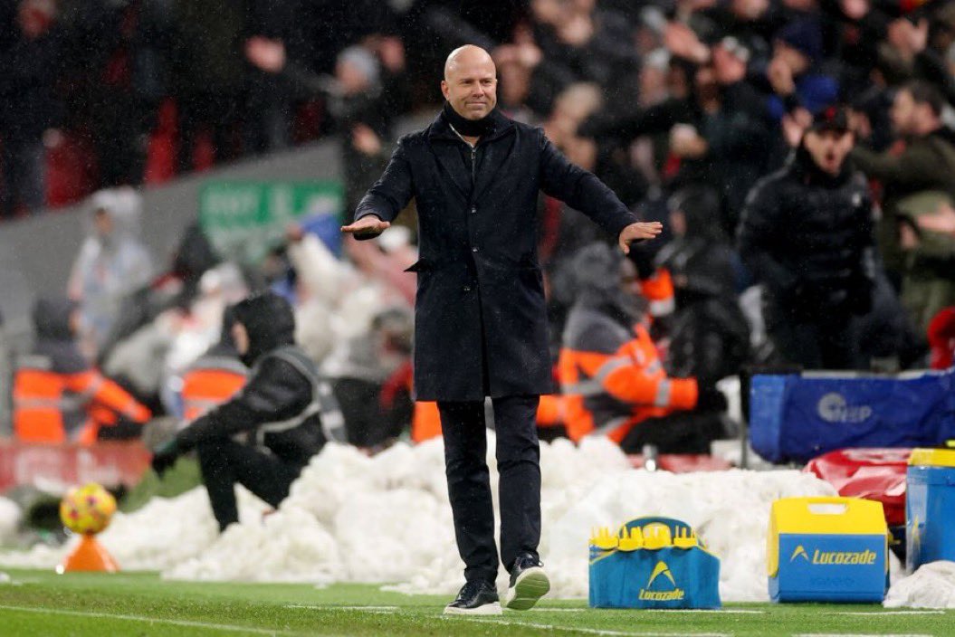 agendatruth3666's tweet image. Get this absolute joker out of the club NOW!! #LFC #SlotOut #Liverpool