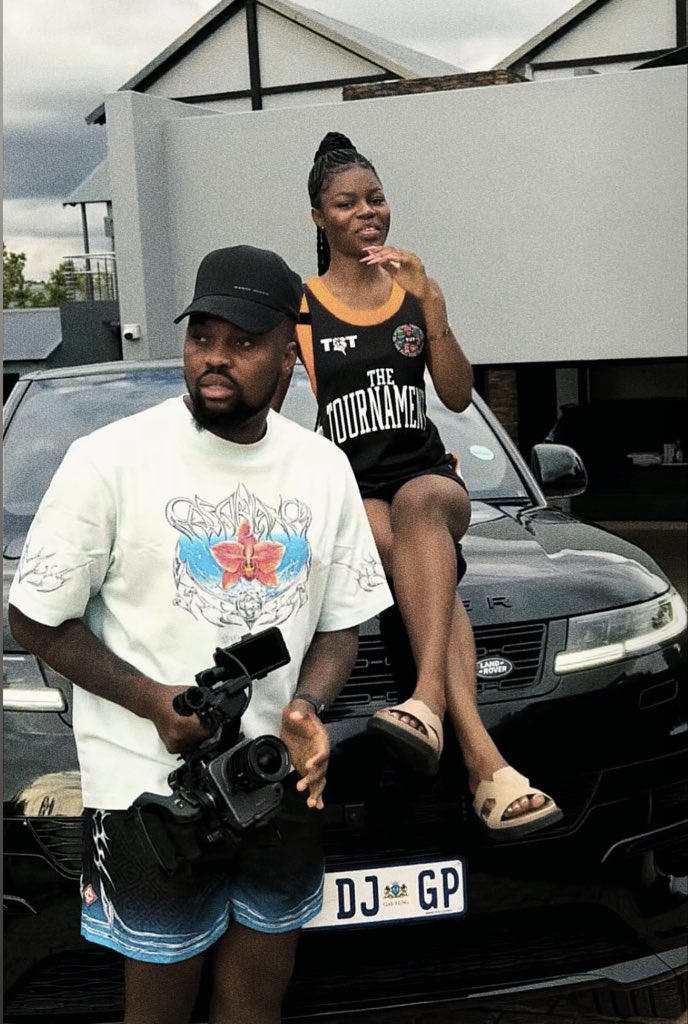 daisy melanin tweet media