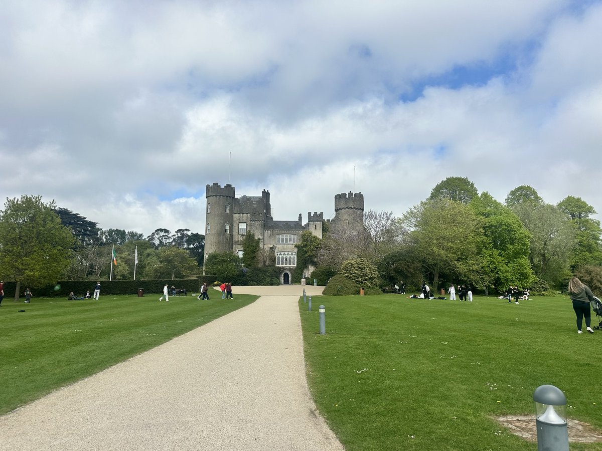 ImOmarMahmood's tweet image. Dayout at Malahide Castle Dublin! 
En-route to Malahide Cricket Club! 
#PSL #HHKvPZ #Dublin #Ireland