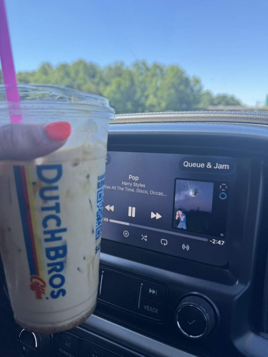 emmyhawks's tweet photo. Life is worth living @DutchBros https://t.co/OcrjlVtMgM
