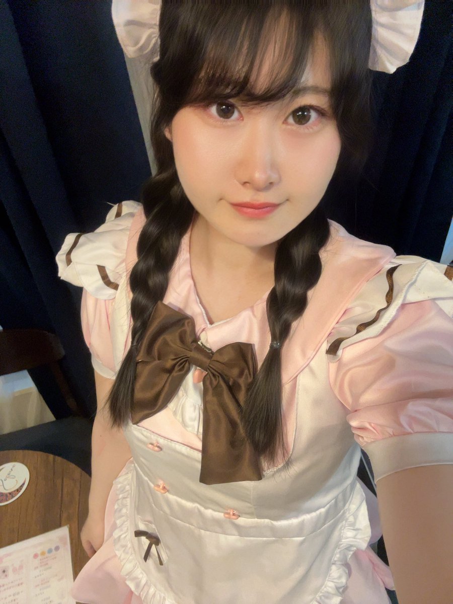 よん tweet media