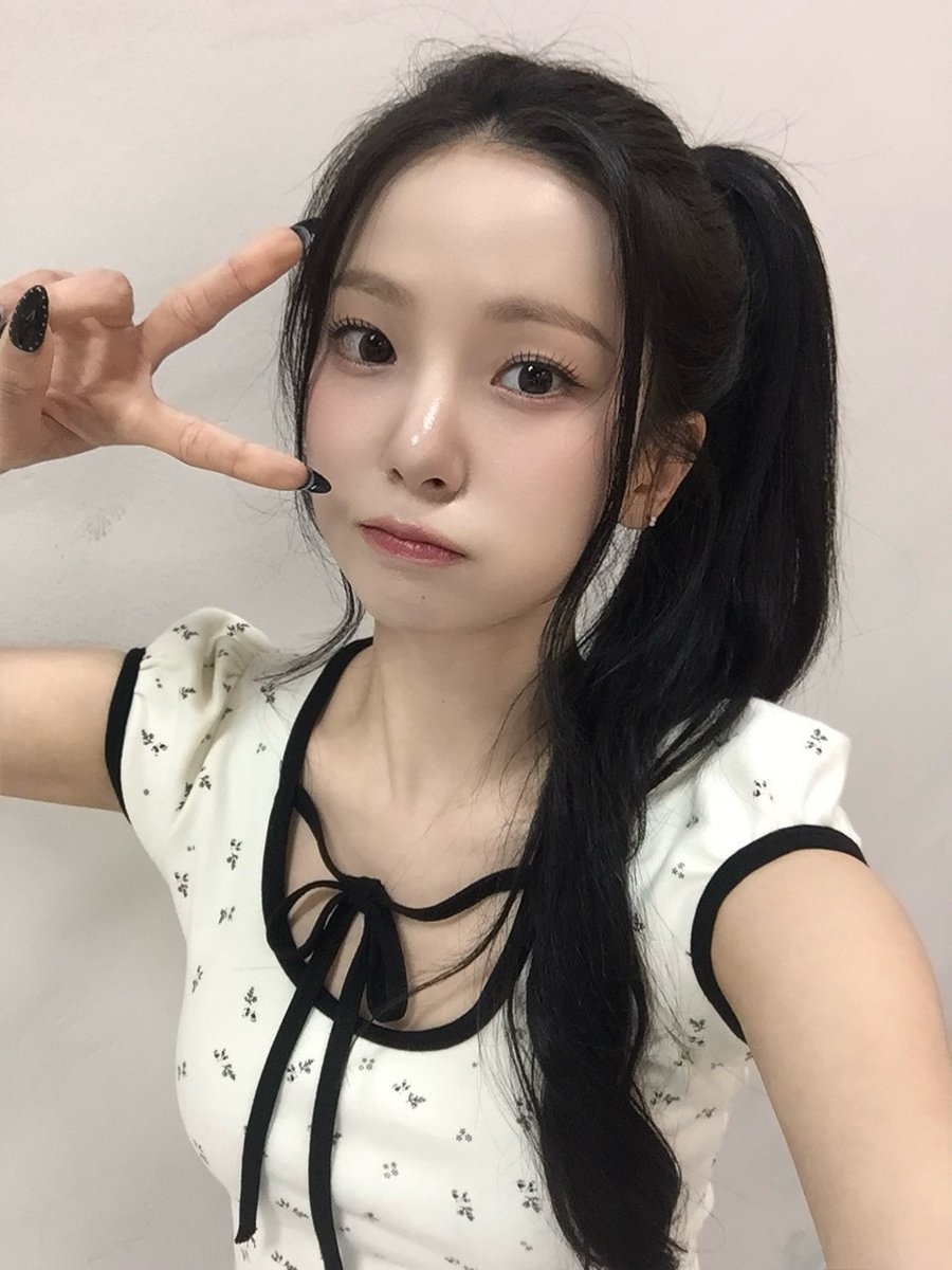 Yujinators🐰 tweet media