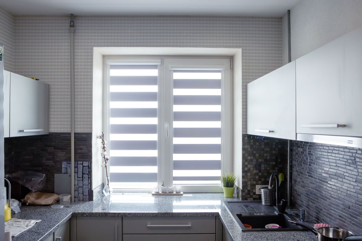 Country_Blinds's tweet image. Looking for the perfect window solution? Composite shutters offer incredible durability and style, resisting moisture while keeping your home looking sharp. Upgrade your space with lasting quality today. How have you improved your home lately? 🏡✨ #InteriorDesign #Shutters