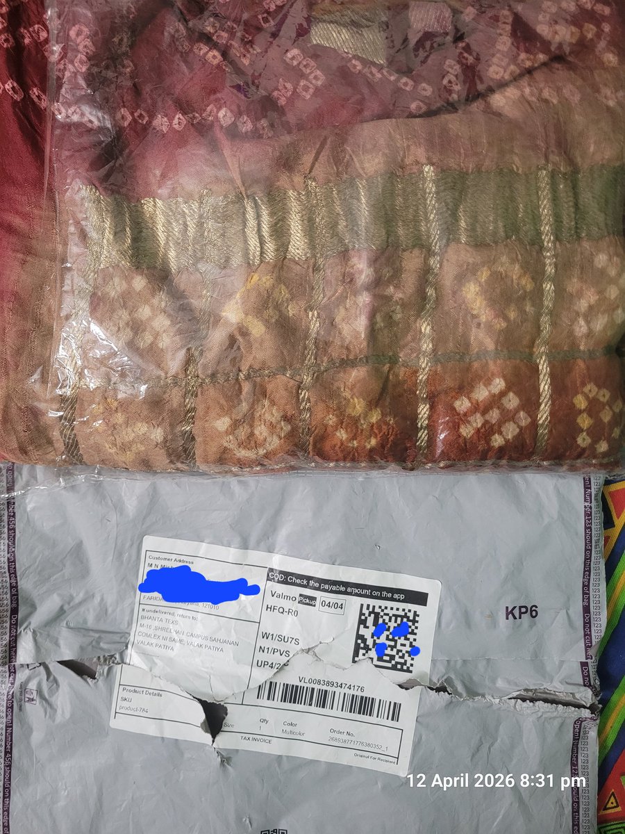 mnmlko's tweet photo. @youkaey @viditaatrey @oolka_ai Mr @ViditAatrey @sanjeevbarnwal, I received a COD parcel that I never ordered. This is a serious security concern &amp; cheating. 
Why #Meesho is cheating &amp; now not responding 
@meeshotech
@Nikdraws
@pandeysourabh
@jagograhakjago
 #ConsumerComplaint #FraudAlert
Comp 8775224301220 https://t.co/GcOePtd16t