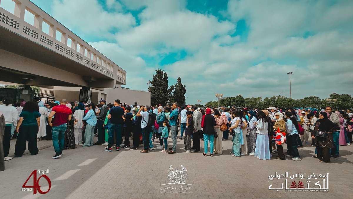 TapNewsAgency's tweet image. #Tunisia: The #Tunis International Book Fair wraps up Sunday after 10 days showcasing over 148,000 titles from 35 countries, with strong public turnout, incl. record 35,000 visitors in single day, along with solid sales but also organisational issues, incl. poor signage. #TAP_En