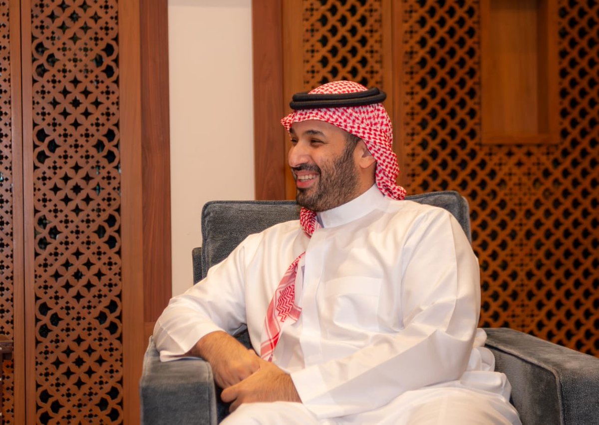 ولي العهد يتلقى رسالة من رئيس أوزبكستان لتعزيز العلاقات الثنائية