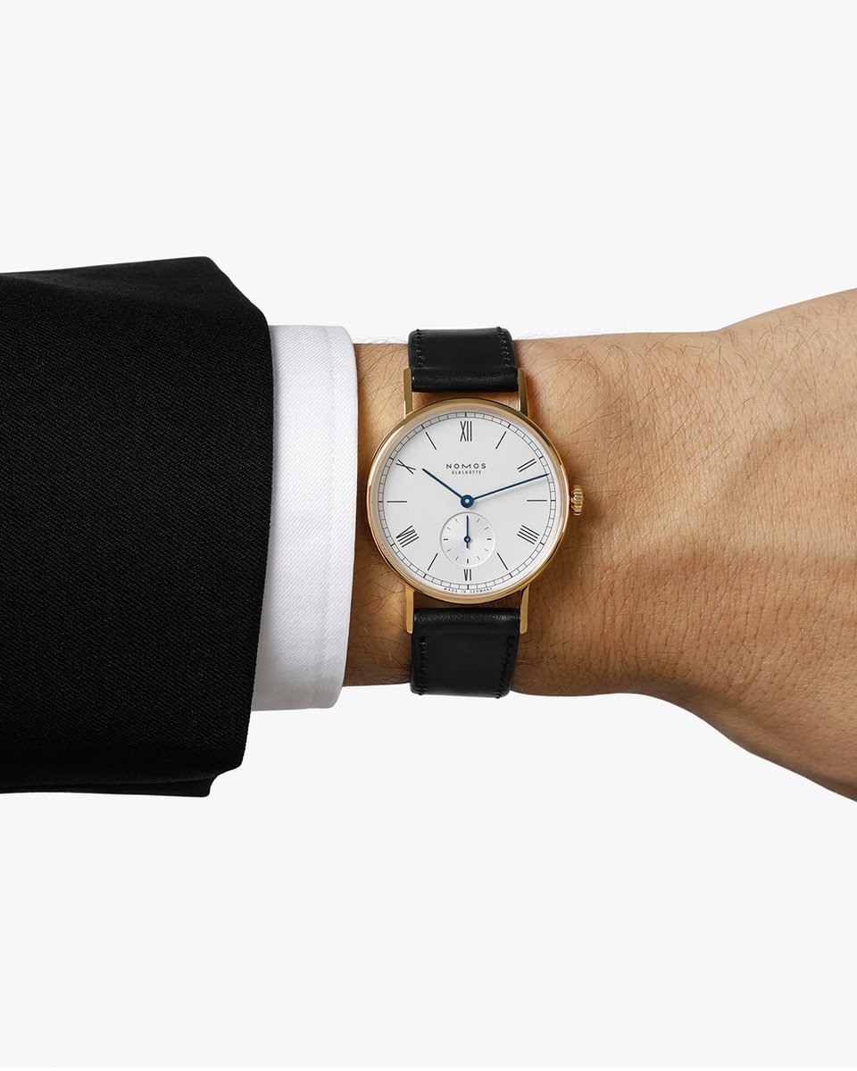 nomosglashuette's tweet image. Encased in 18-karat #gold, #Ludwig appears more sophisticated than ever. With its Roman numerals, railroad minute scale, tempered blue hands, and a slightly rounded case, this #watch exudes confidence and poise – just like its wearer.

nomos-glashuette.com