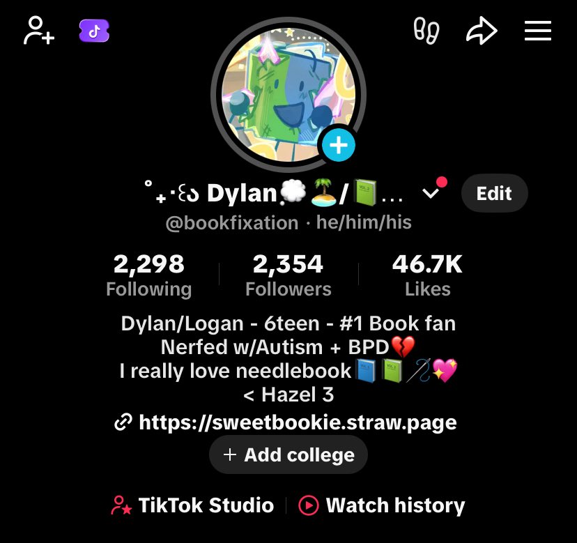!! Dylan🪡📗📘 tweet media