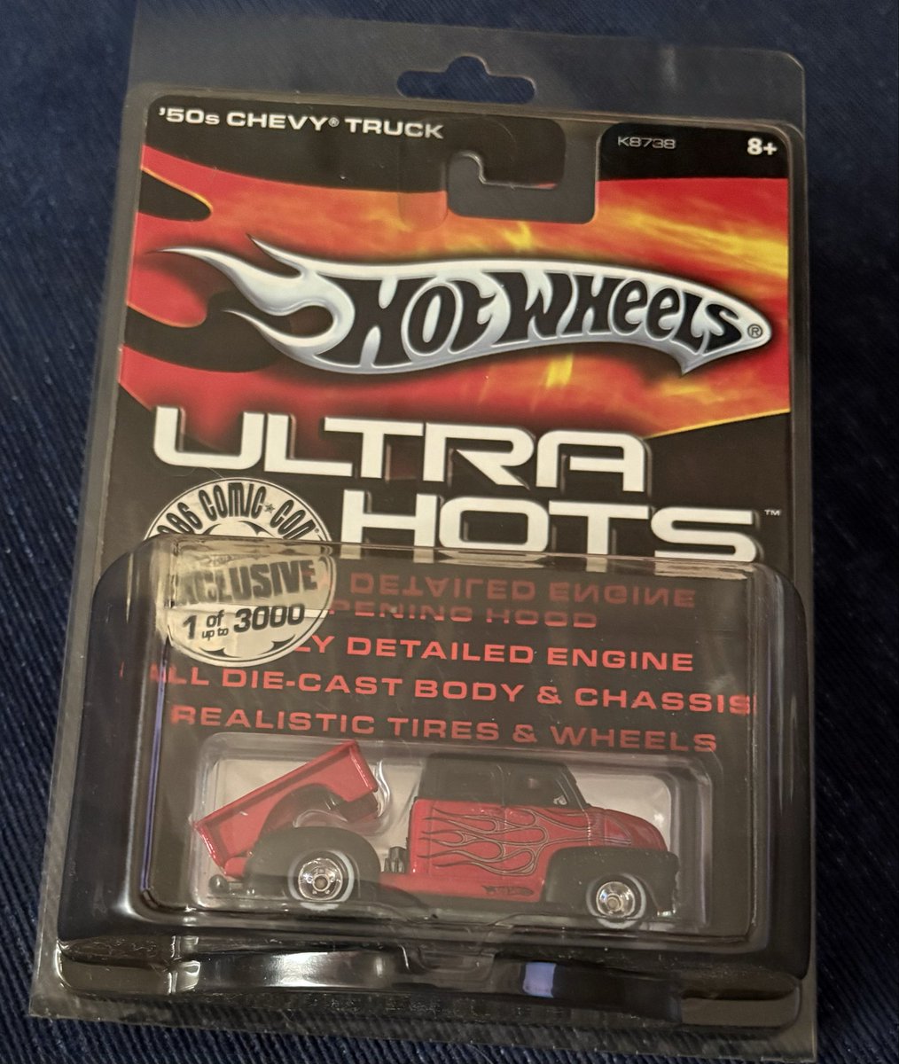 San Diego Comic-Con Exclusive Cars 2006 Ultra Hots 50s Chevy Truck