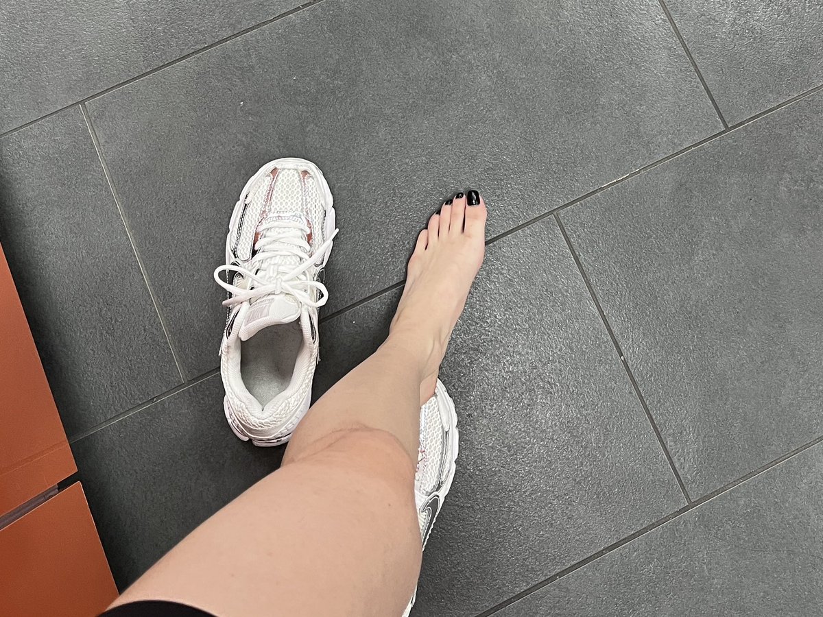 𝒿ℯ𝓃𝓃𝒶 • feet seller 👣 tweet media