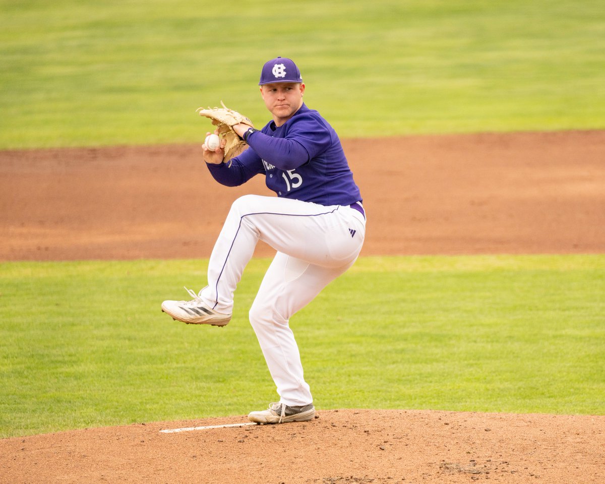 Holy Cross Baseball tweet media