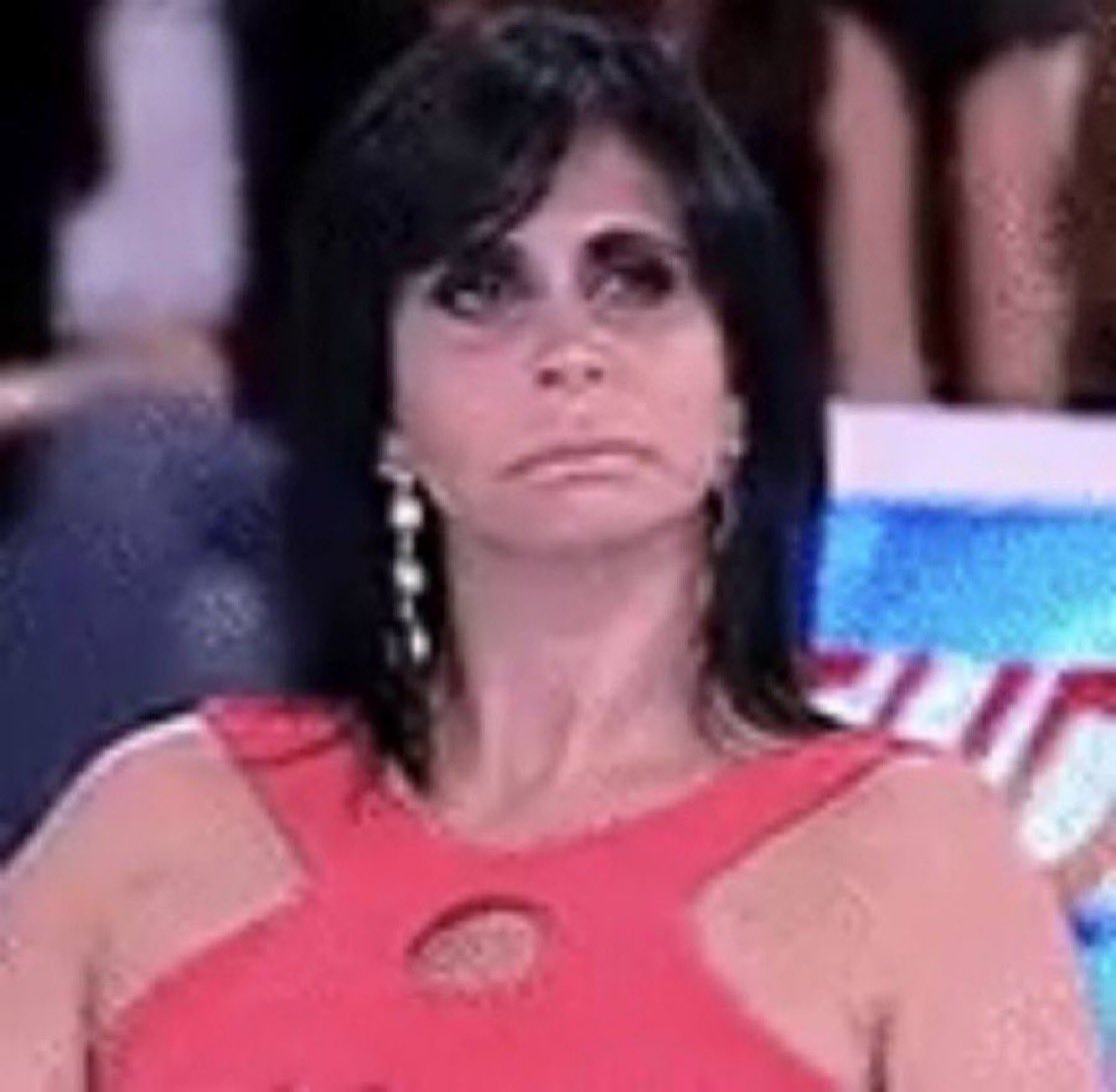ana tweet media