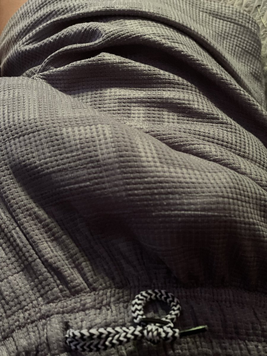 notlike_black's tweet photo. hard morning #altercebu https://t.co/hPYl6T1XVn