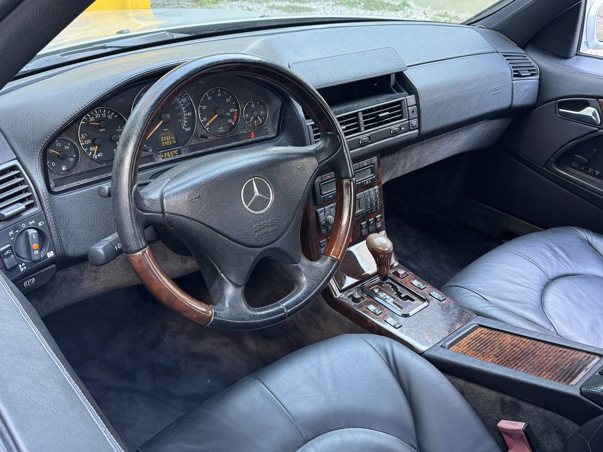 nicoschenquer's tweet photo. Hola

Vengo a arruinarles el domingo con la mejor SL R129 de 🇦🇷

Es una SL 600 con KIT AMG de fábrica, y es la última evolución de las r129 (tuvieron 6 restyling a lo largo de sus 10 años de prod)

Es la mejor SL R129 de todas (sin contar las AMG)

Tiene 40k miles

Osea, PERFECTA https://t.co/gD4cTK6gUf