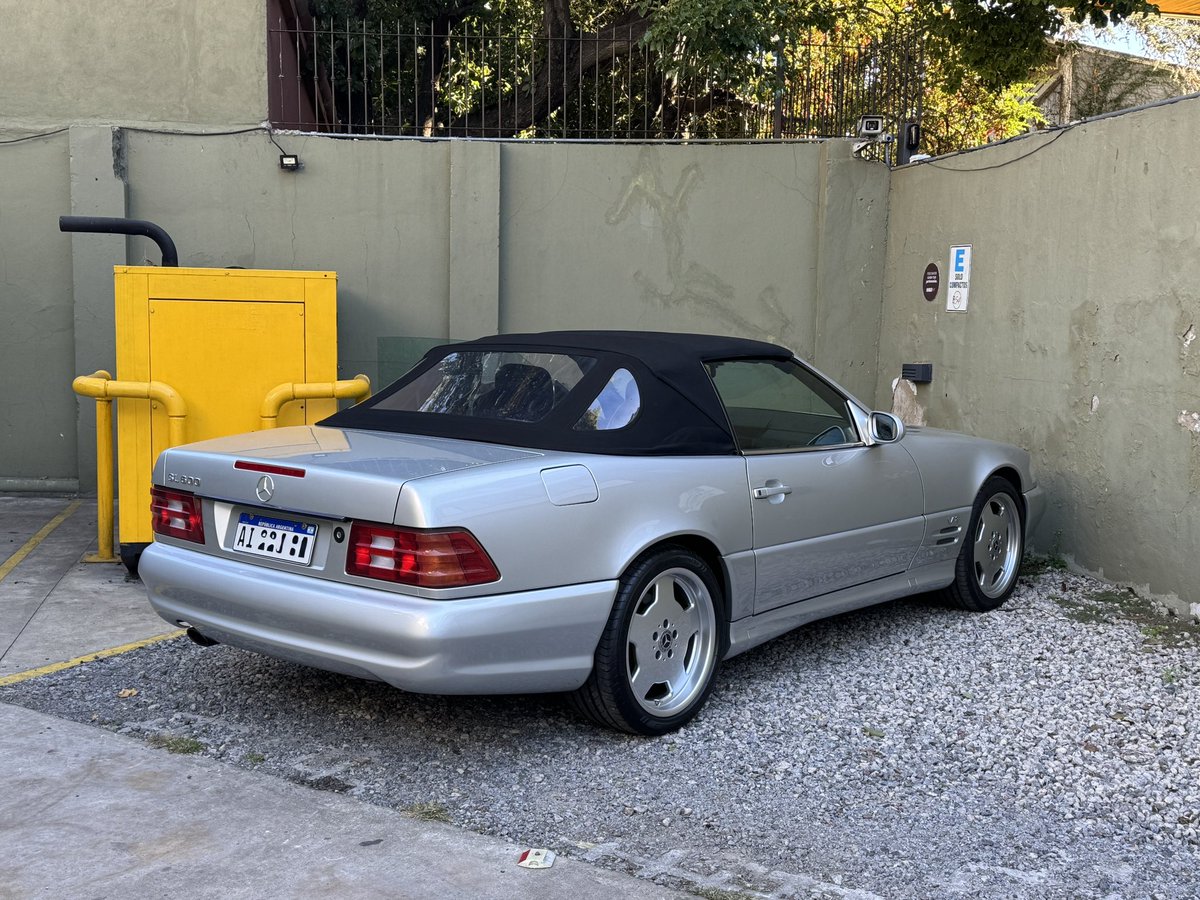 nicoschenquer's tweet photo. Hola

Vengo a arruinarles el domingo con la mejor SL R129 de 🇦🇷

Es una SL 600 con KIT AMG de fábrica, y es la última evolución de las r129 (tuvieron 6 restyling a lo largo de sus 10 años de prod)

Es la mejor SL R129 de todas (sin contar las AMG)

Tiene 40k miles

Osea, PERFECTA https://t.co/gD4cTK6gUf