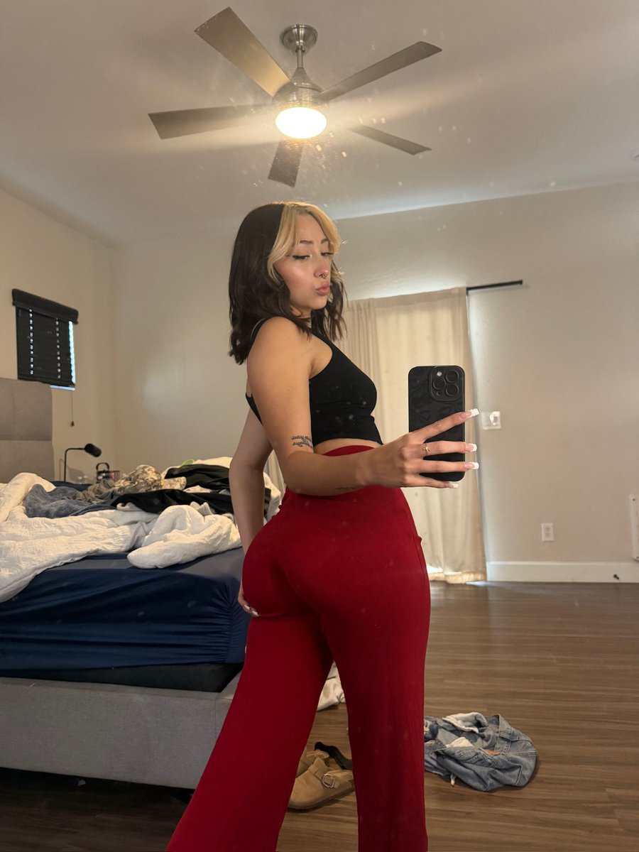 ivy tweet media