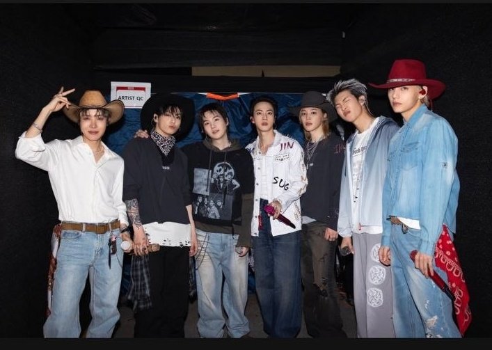 BTS NEWS ⊙⊝⊜ tweet media