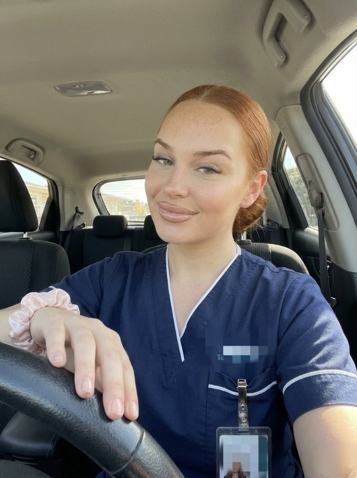Qos_Nz's tweet photo. Educated &amp; hot 😌🙂‍↕️ #goonmorning #thicknurse #Chudaï #nzgirls https://t.co/v88pbO3cIg