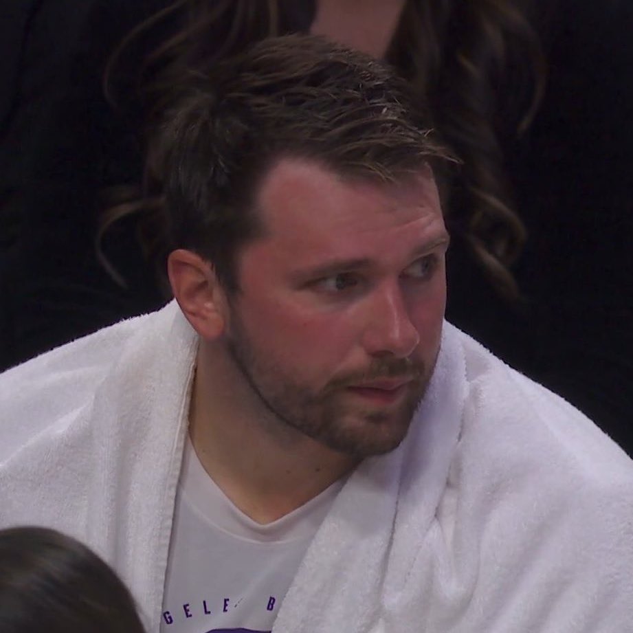 LakeShowYo tweet media