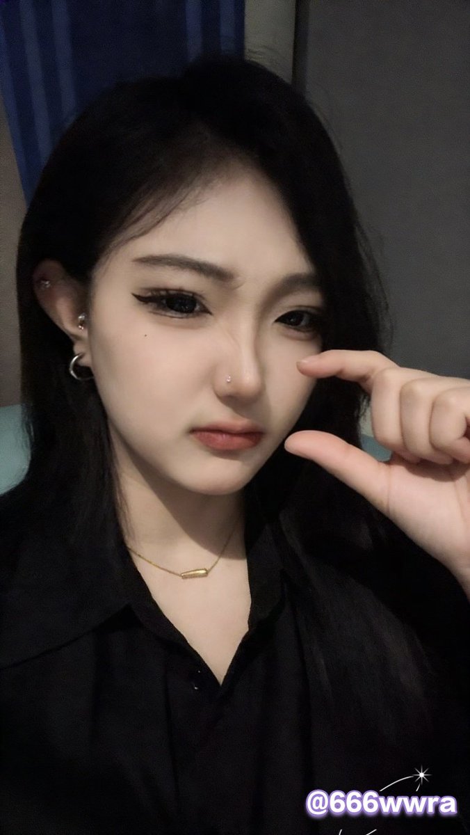 666wwra's tweet photo. 亲妈鄙视的尺寸 哈哈哈 #亲妈祖宗 #女无脑崇拜 #早泄短小 #鄙视 https://t.co/haSmIp6VIt