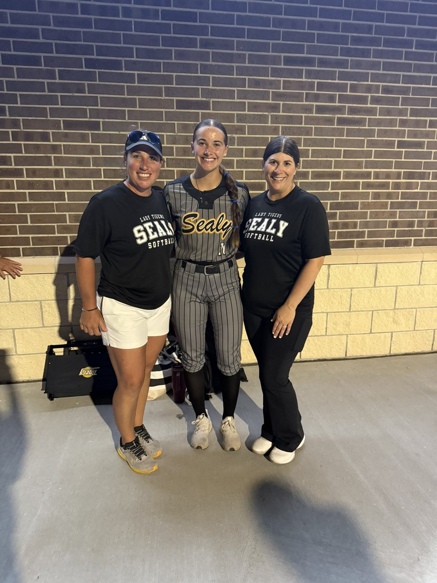Caylee Syzdek tweet media