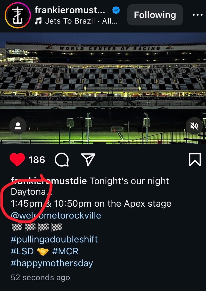 vampire mouse tweet media