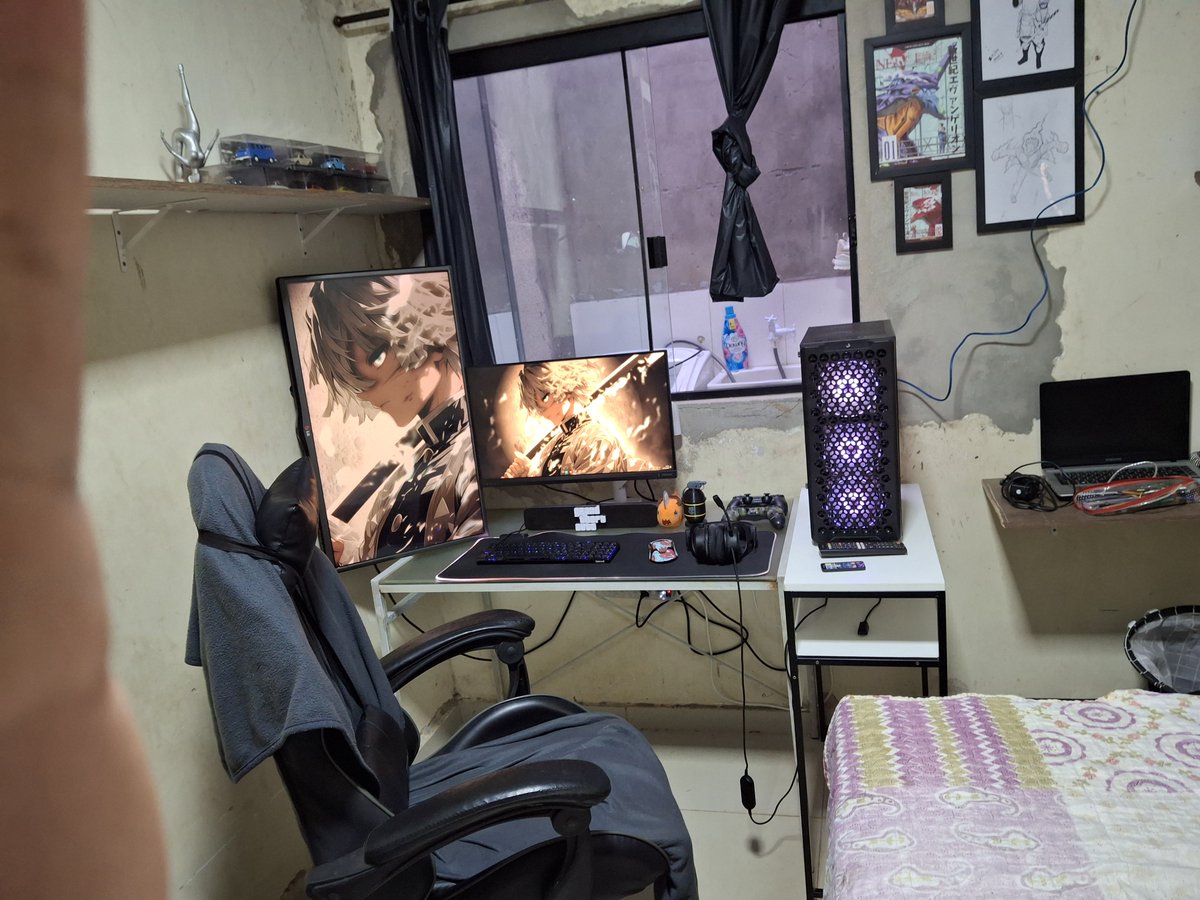 Ranggel100's tweet photo. @lockgamer_
#SETUPLOCKGAMER
• i5-14400F
• RTX 4060 Ti Windforce OC 8GB
• 32GB DDR4 3200MHz
• 2TB SSD Total
• Corsair CX750 Bronze
• Water Cooler + ARGB Fans
• Philips Evnia 24” 180Hz
• TV LG 32”
• Redragon + Fifine Setup https://t.co/B8spMMneR9