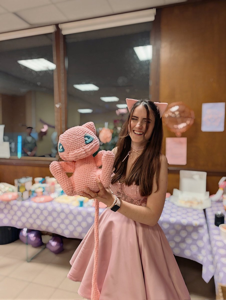 clemrysten's tweet photo. hier j'ai fêté mon anniversaire sur le thème de pokémon 💜✨
c'était le meilleur anniversaire de ma vie https://t.co/9DtJR972Fi