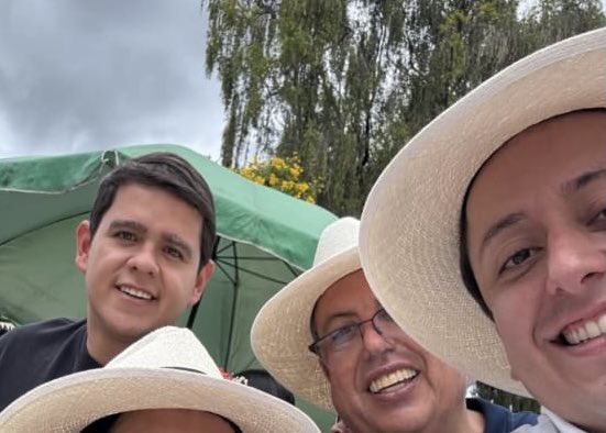 El Denunciante tweet media