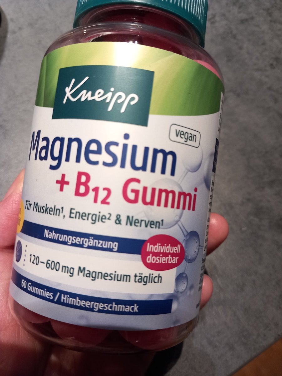 freuzahn's tweet photo. @zornroeschen144 Dieses hier, es ist geschmacklich gut, sagt er. Wir bolen es beim Abendessen mit (enthält Kohlenhydrate). https://t.co/FK9Mi2xOfr