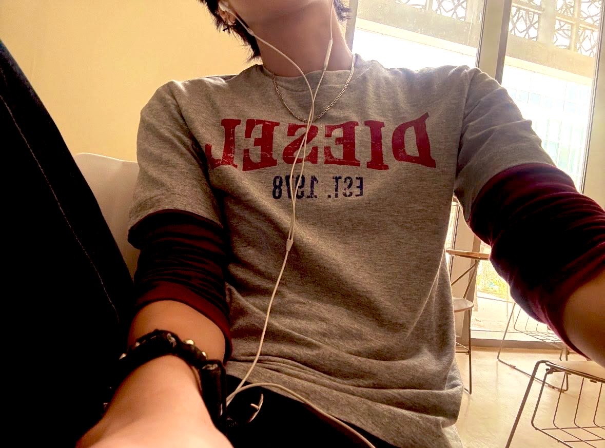 Outlastslayer's tweet photo. (o_ _)tommy’s update https://t.co/JPHB4PcBW0