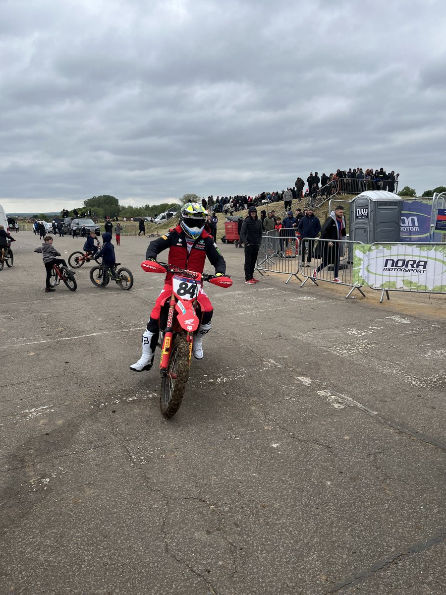 thebigdunc's tweet photo. What a motocross weekend Ken roczen wining the supercross championship it is the best motocross moment ever and seeing jeffery herlings in Oxfordshire do what he does best thank you guys . https://t.co/fMh6oPef1j