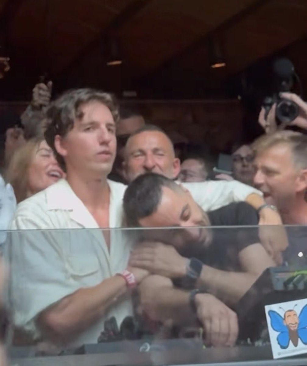 NotBalmain's tweet photo. POV my mate holding me after I spent $311 on the tart at the bar and she leaves before I can get her name https://t.co/kj7BccITFq