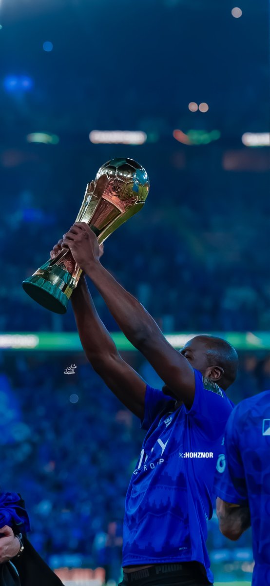 HOHZNOR's tweet photo. 📱| خلفيّات هلالية 🤩|#خلفيات_هلالية 

#الهلال_الخلود  #AlHilal #كأس_الملك #ثيو #كوليبالي #سلطان_مندش https://t.co/HVHj4p8crg