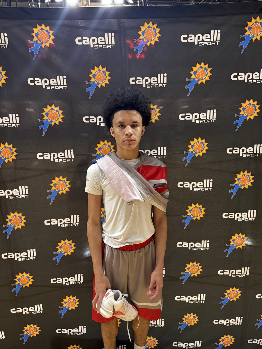 BigShotsGlobal's tweet photo. 16U Platinum Orange Boys Final 

Team Rize 16U - 62  
6 Namari Johnson - 24 

SC Kings 16U -  66 
3 Reggie Abraham - 13 
2 Kyler Fair - 13 

#BIGSHOTS #RockTheRock https://t.co/IrYN6sG6kj
