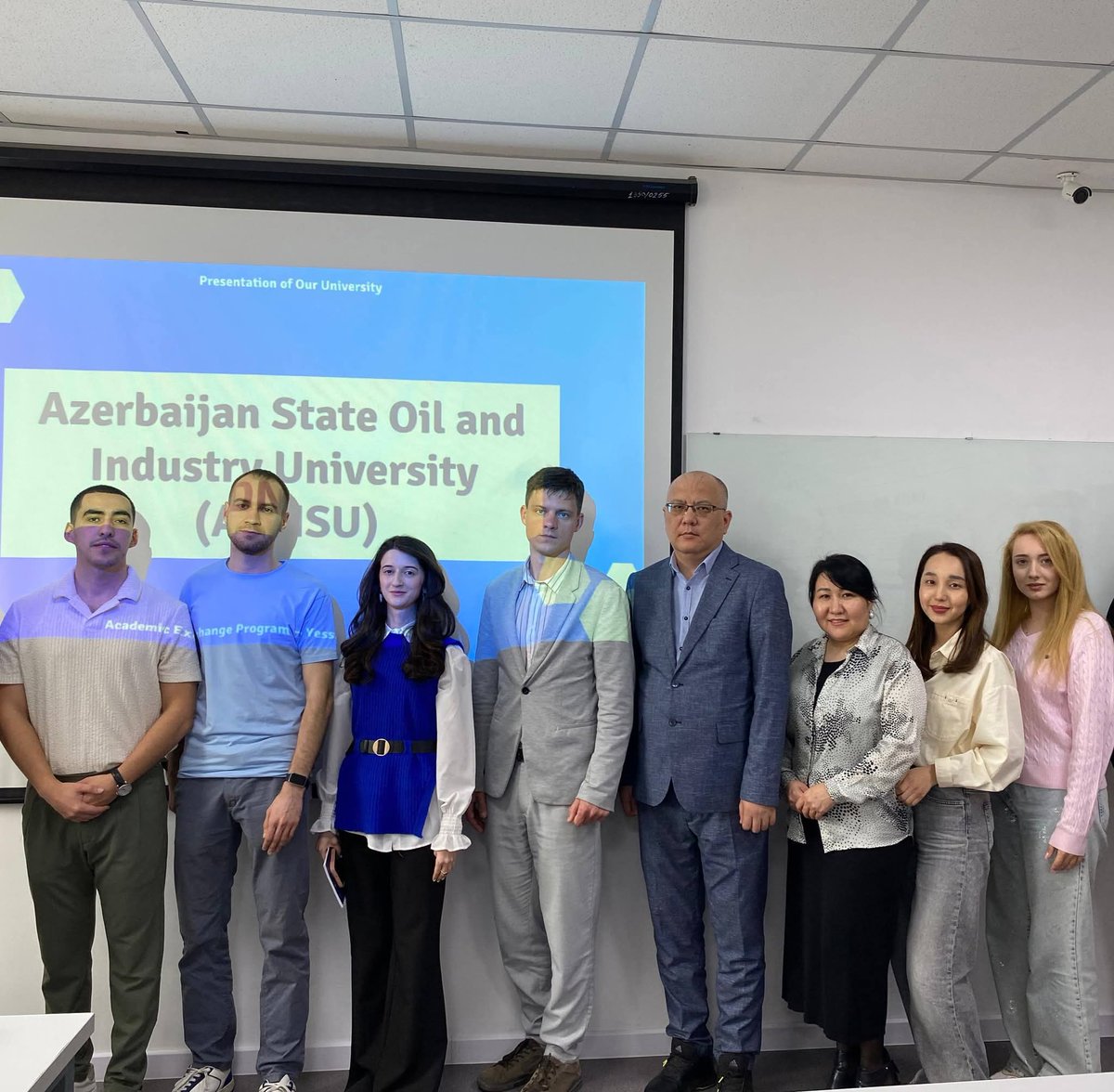 NarmeenHasanova's tweet photo. Yessenov University, we presented Azerbaijan State Oil and Industry University (ASOIU), highlighting its educational quality, international engagement, and cooperation opportunities.

#exchangeprogramme 

https://t.co/8JU1FHyRMf… https://t.co/lcOuNMyFrF