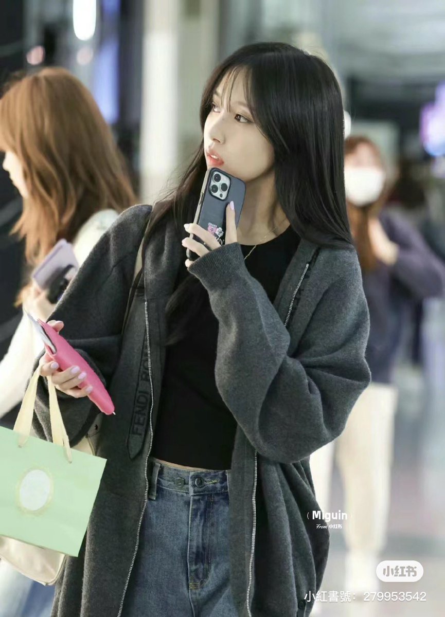 hourly mina ♡ tweet media