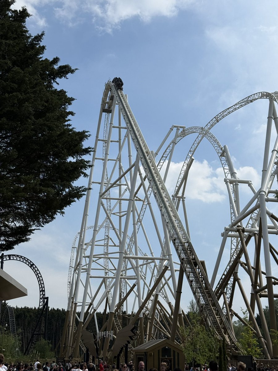wesearp's tweet photo. Hyperia @THORPEPARK is actually insane; can’t stop picturing that first drop 😳 https://t.co/l4NV7DSEsa