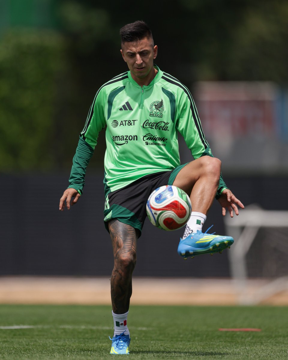 Selección Nacional tweet media